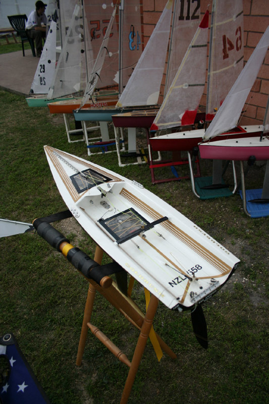 NZL1588_01