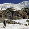 04 059 Traversing below an Icefall John B (259k)